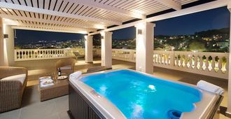 Aenos Hotel - Argostoli - Svømmebasseng