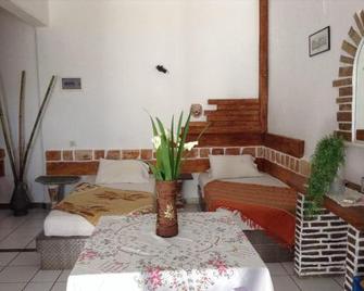Aposperitis Rooms & Apartments - Kini - Bedroom