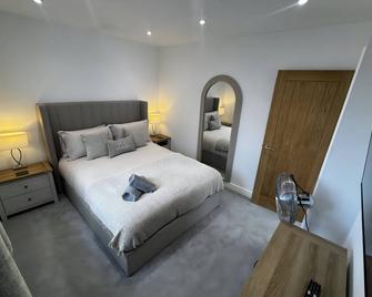 Amora Stays - Buckingham - Schlafzimmer