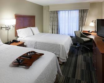 Hampton Inn & Suites Davenport - Davenport - Habitación