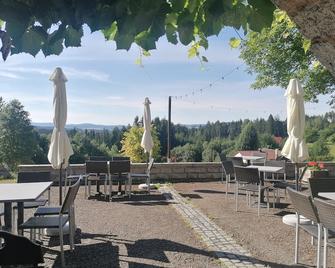 Vacation home dream location with panoramic views. No through traffic/private property - Pleystein - Patio