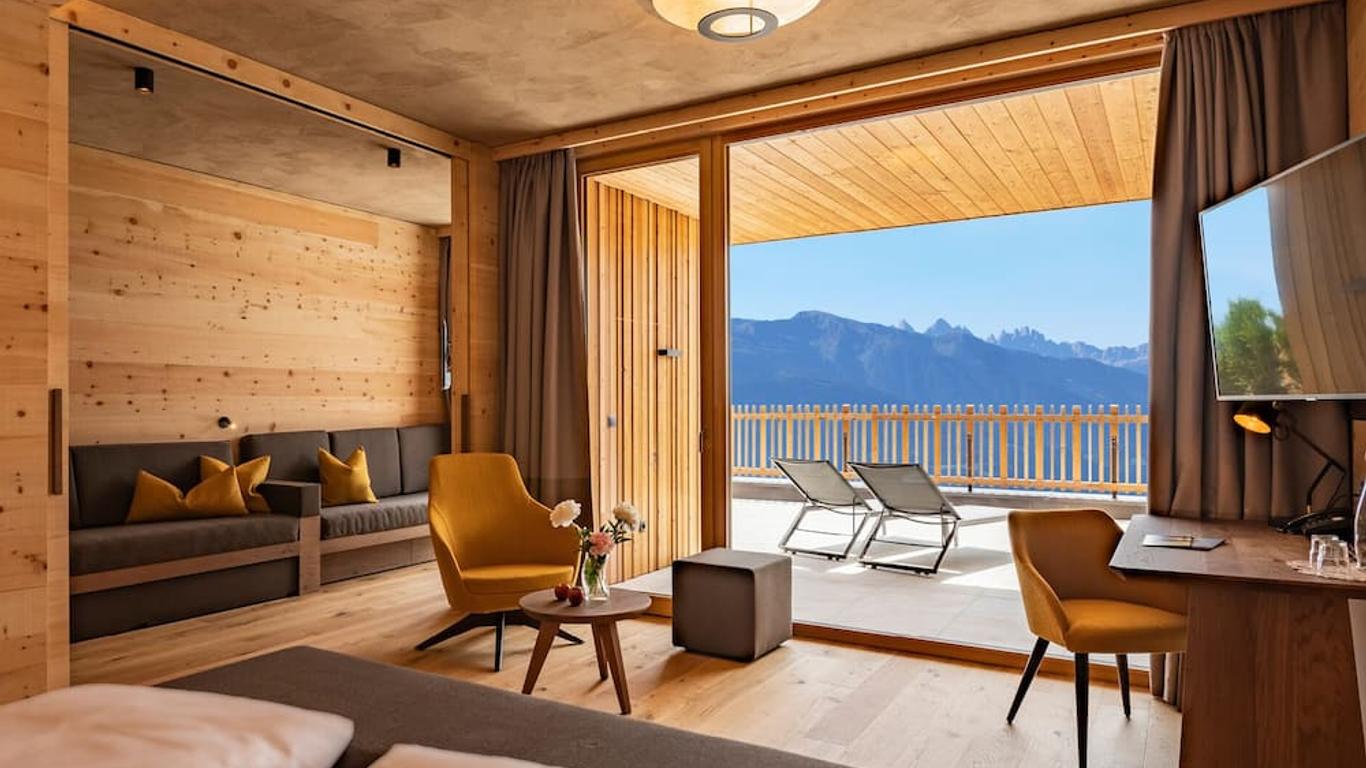 Tratterhof Mountain Sky Hotel