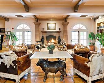 Harris Ranch Inn - Coalinga - Лоббі