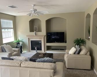 Spacious, Furnished & Gated! - Patterson - Living room