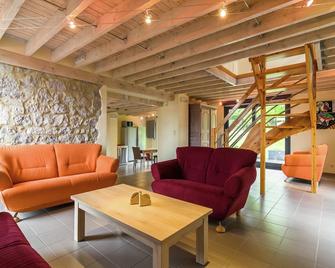 Cozy Bedrooms Cottage, Soumoy - Cerfontaine - Living room
