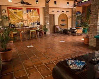 Casa Sunzal Boutique Hotel - La Libertad - Patio