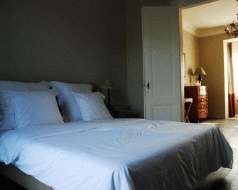 B&B Villa Des Roses - האסל - חדר שינה