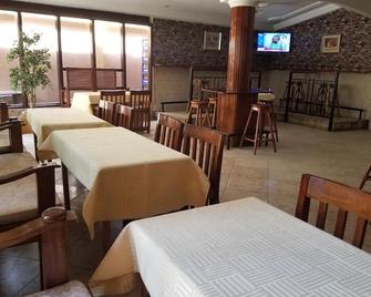 Royal Cockpit Hotels - Accra - Restaurant