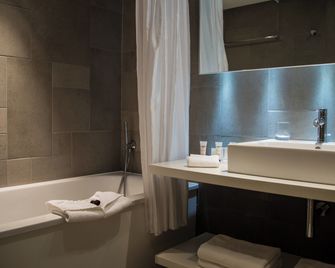 Du Côté Des Olivades - Paradou - Bathroom