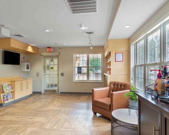 Extended Stay America Suites - Atlanta - Norcross - Peachtree Corners - Norcross - Лоббі