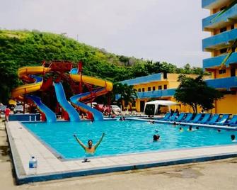 Grand Hotel Paraiso Atacames - Atacames - Zwembad