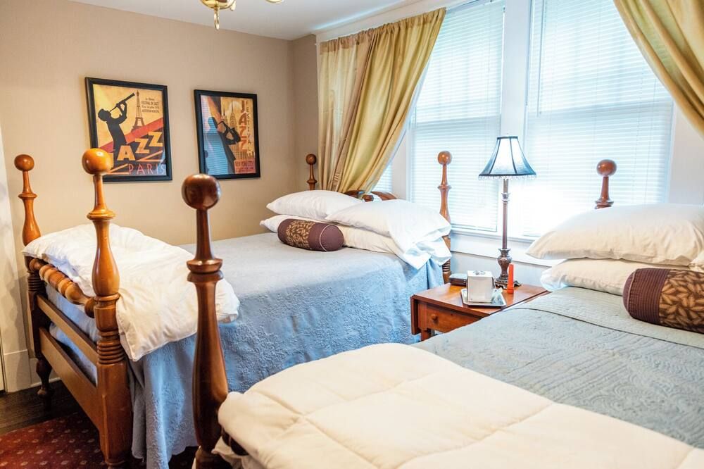 Guest House of Kentucky (2 Doubles - 2nd Floor) - Lancaster