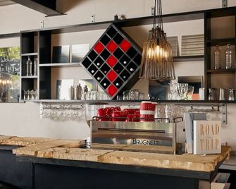 Tower Motel Marysville - Marysville - Bar