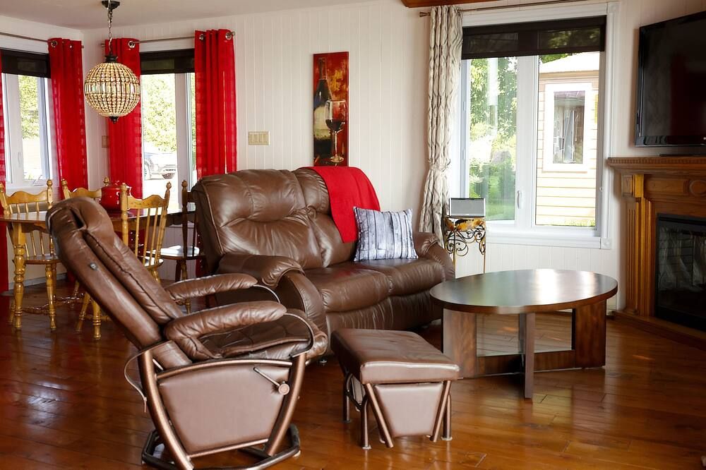 Hôtel à la maison - Leurre Doré - Saint-Félicien - Living room