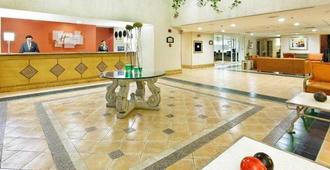 Holiday Inn Express Torreon - Torreón - Lobby