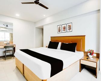 Elite Stays at Marol Near Mumbai Airport - Bombay - Habitación