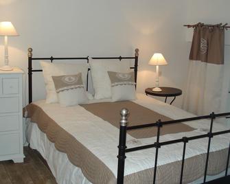 Apartment 50m2 In 1st Line On The Port, Sea View, Air Conditioning, Parking - Cassis - Camera da letto