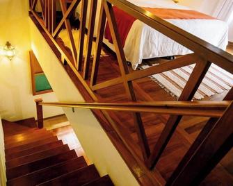 Pousada Amanita Monte Verde - Monte Verde - מדרגות