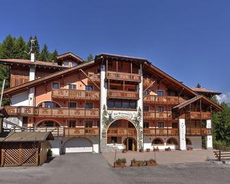 Activ Hotel Garni dal Bracconiere - Folgarida - Edificio