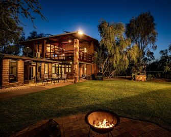 Sturt Desert Pea House - Alice Springs - Building