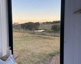 Little Argyle Tiny House by Tiny Away - Coonabarabran - Balcony
