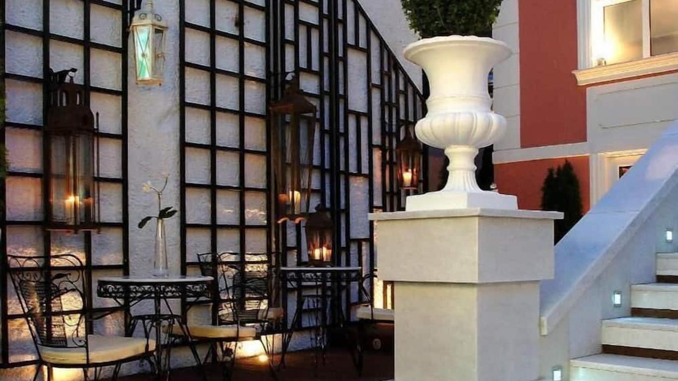 Andromeda Boutique Hotel