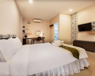 Majestic View Hotel - Pathum Thani - Bedroom