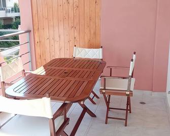 Rafina suits - Rafina - Balcony