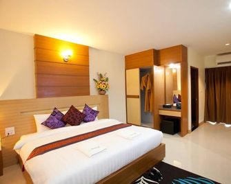 Amnauysuk Hotel - Khon Kaen - Habitación