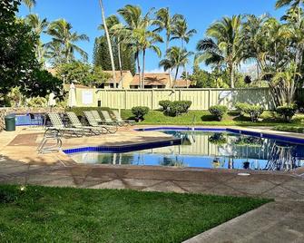 Beautiful Renovated Condo 'Surfer Hale' - Kahuku - Pool