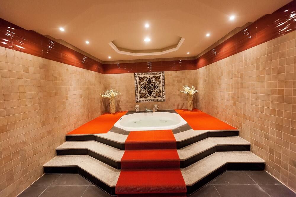 Red Castle Hotel - Charjah - Spa