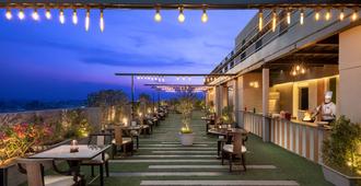 Radisson Blu Hotel Ahmedabad - אחמדאבאד - מסעדה