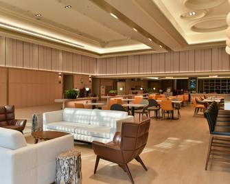 Holiday Inn Taoyuan Airport - Taoyuan City - Bar