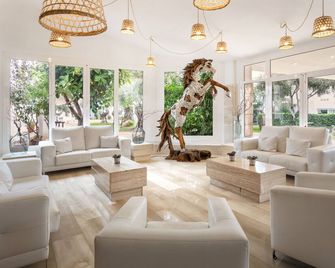 Marinda Garden Aparthotel - Ciudadela - Lounge