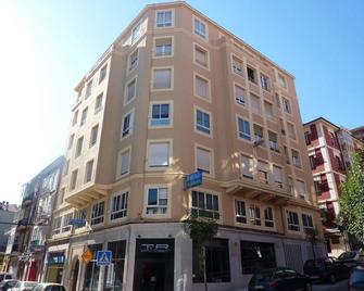Hospedaje Magallanes - Santander - Bygning