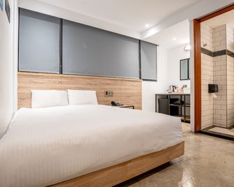 Chase Hotel - Taichung - Habitación