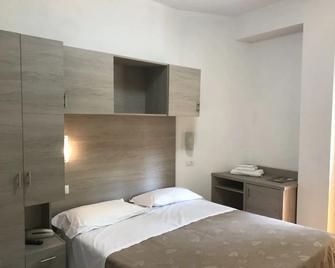 Hotel Villa Enea - Cattolica - Bedroom