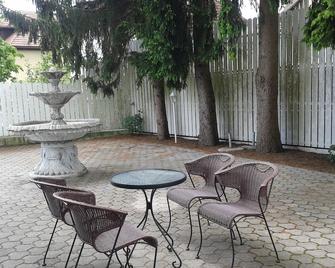 Hotel Vila Bojana - Bled - Patio