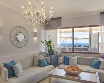 Valtos Beach Hotel - Парга - Вітальня
