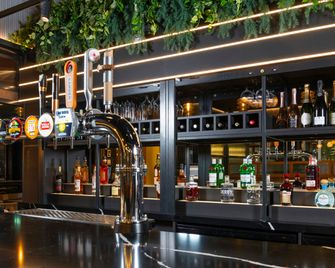 Holiday Inn Derby - Riverlights By IHG - Derby - Bar
