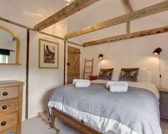 Bella's Cottage - Wells-next-the-Sea - Bedroom