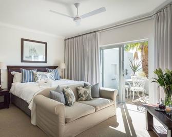 Ocean Watch Guest House - Plettenberg Bay - Bedroom