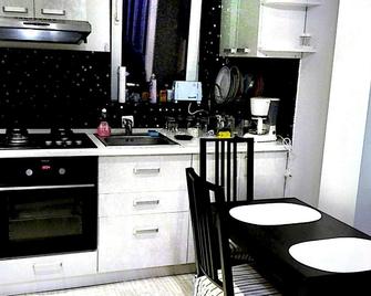 Cozy Luxury 2 Rooms Apartment Ultracentral, Dorobanti Floreasca, Ultracentral - Bucarest - Cuisine