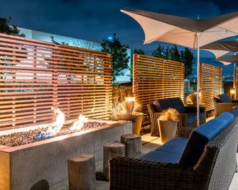 Hilton Garden Inn San Francisco/Oakland Bay Bridge - Emeryville - Edificio