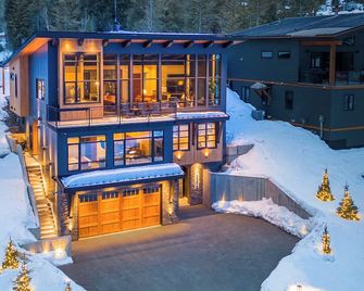 Mtn Spa Retreat | Sauna + Cold Plunge I Ski In/Out - Fernie - Gebäude