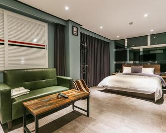 Goseong Hotel Patio - Sokcho - Bedroom