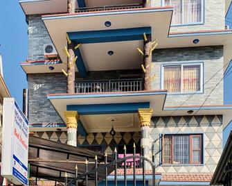 Mount Blue Tourist Hostel - Pokhara - Edificio