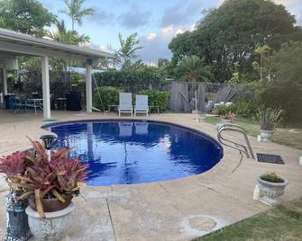 Peaceful Hawaii Paradise three minutes from Beautiful Beach - Kailua - Piscina