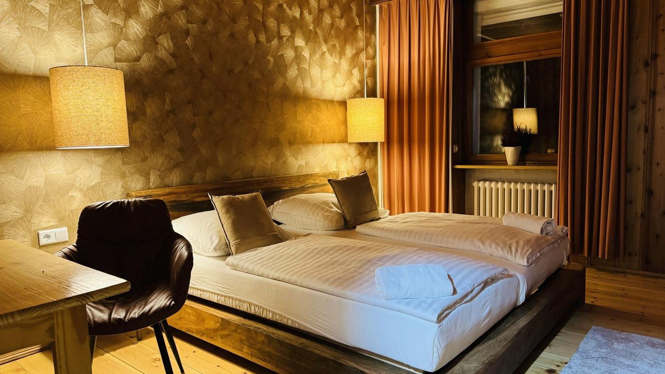 Hotel Nest