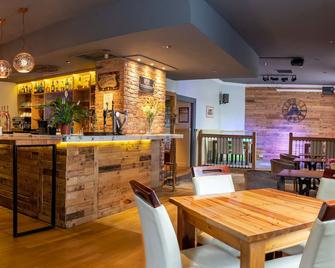 The Walnut Tree Inn - Northampton - Bar
